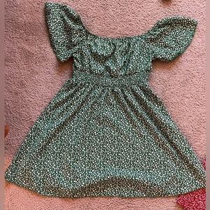 SHEIN Sundress size L, off the shoulder green floral